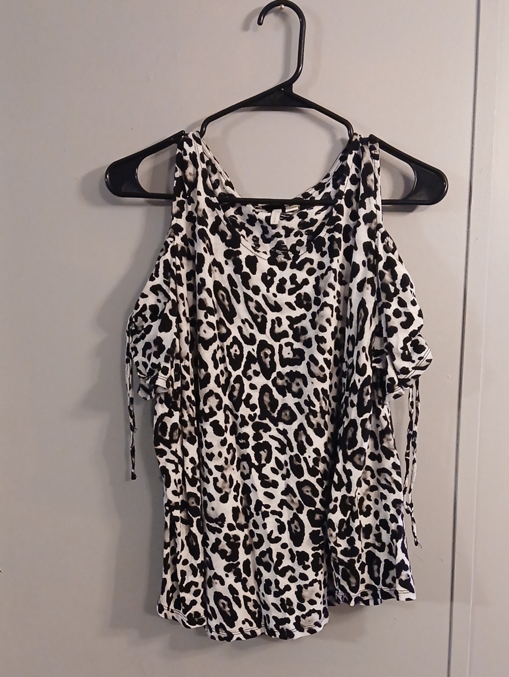 Cato Black & White Leopard Print Cold-Shoulder Top